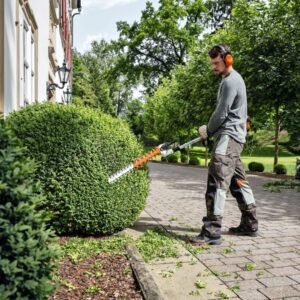 Taille-haie sur perche thermique – Puissance et maniabilité professionnelle Hover Image